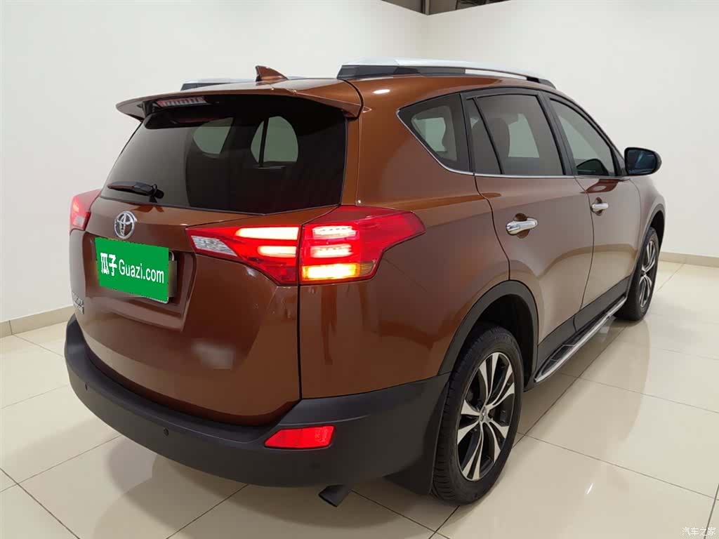 Toyota RAV4, 2016 все фото