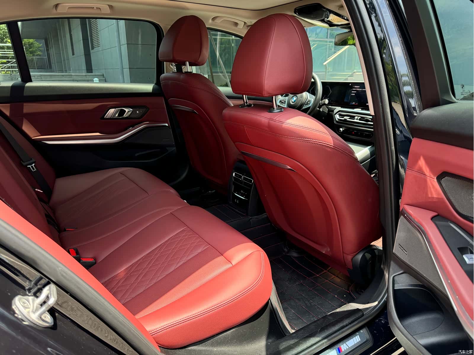 BMW 3 Series, 2024 12