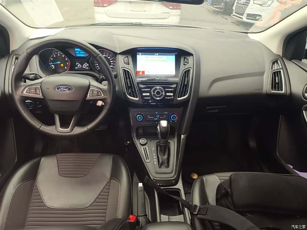 Ford Focus, 2018 10