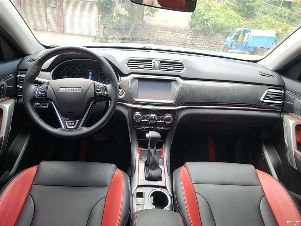 Haval H2, 2016 10