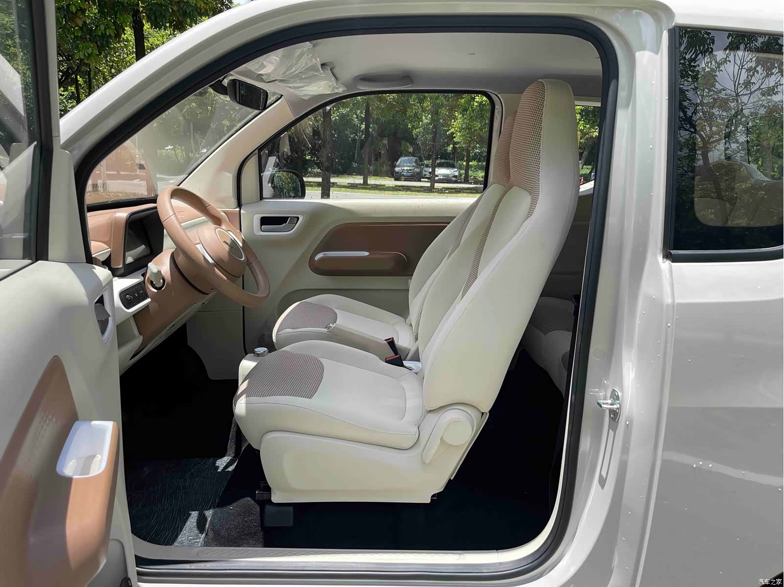 Wuling MINIEV, 2026 7