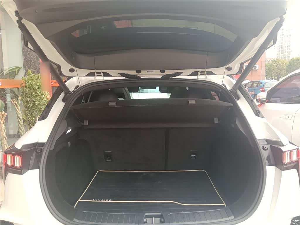 Lynk & Co 02, 2022 19