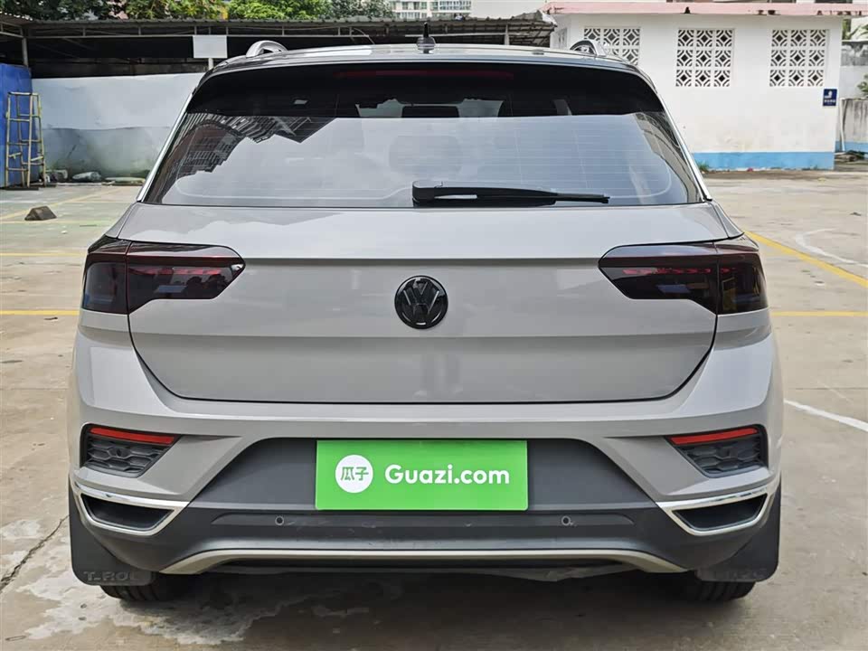 Volkswagen T-ROC exploring Songs