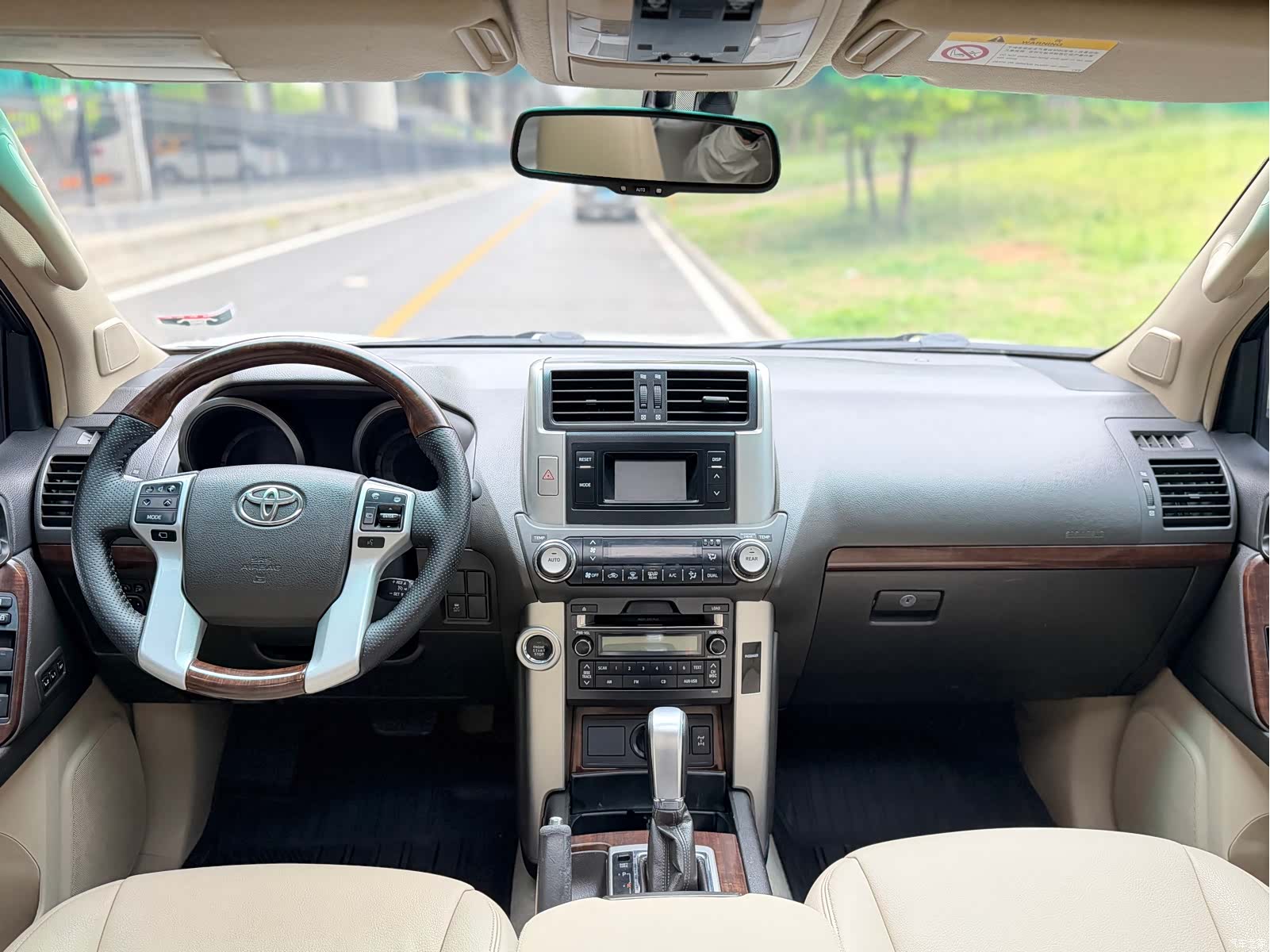 Toyota Prado, 2010 7