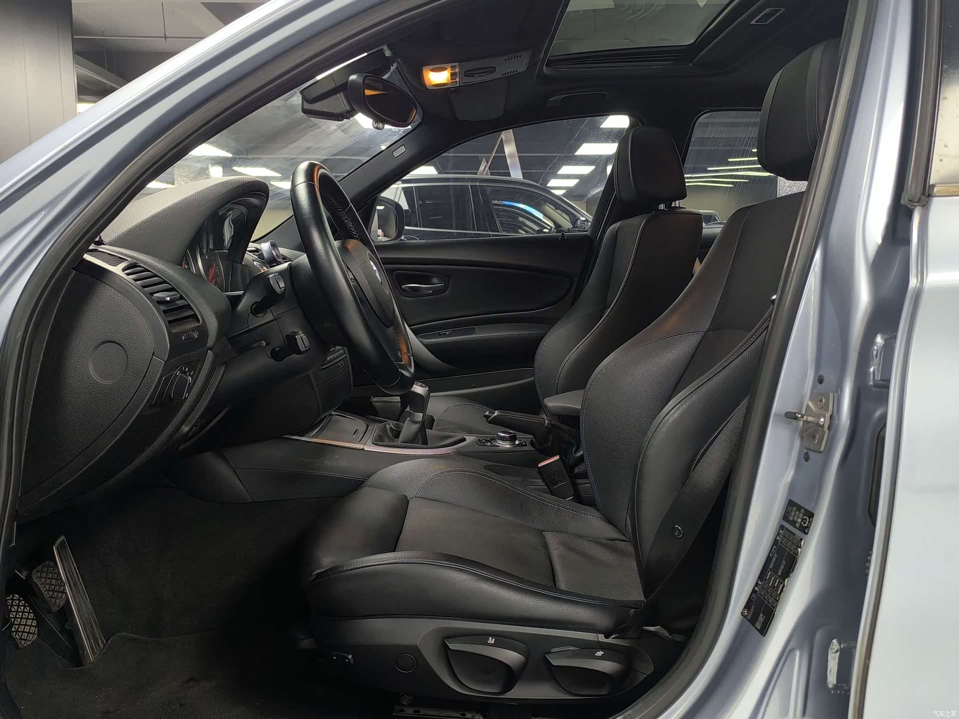 BMW 1 Series, 2010 все фото