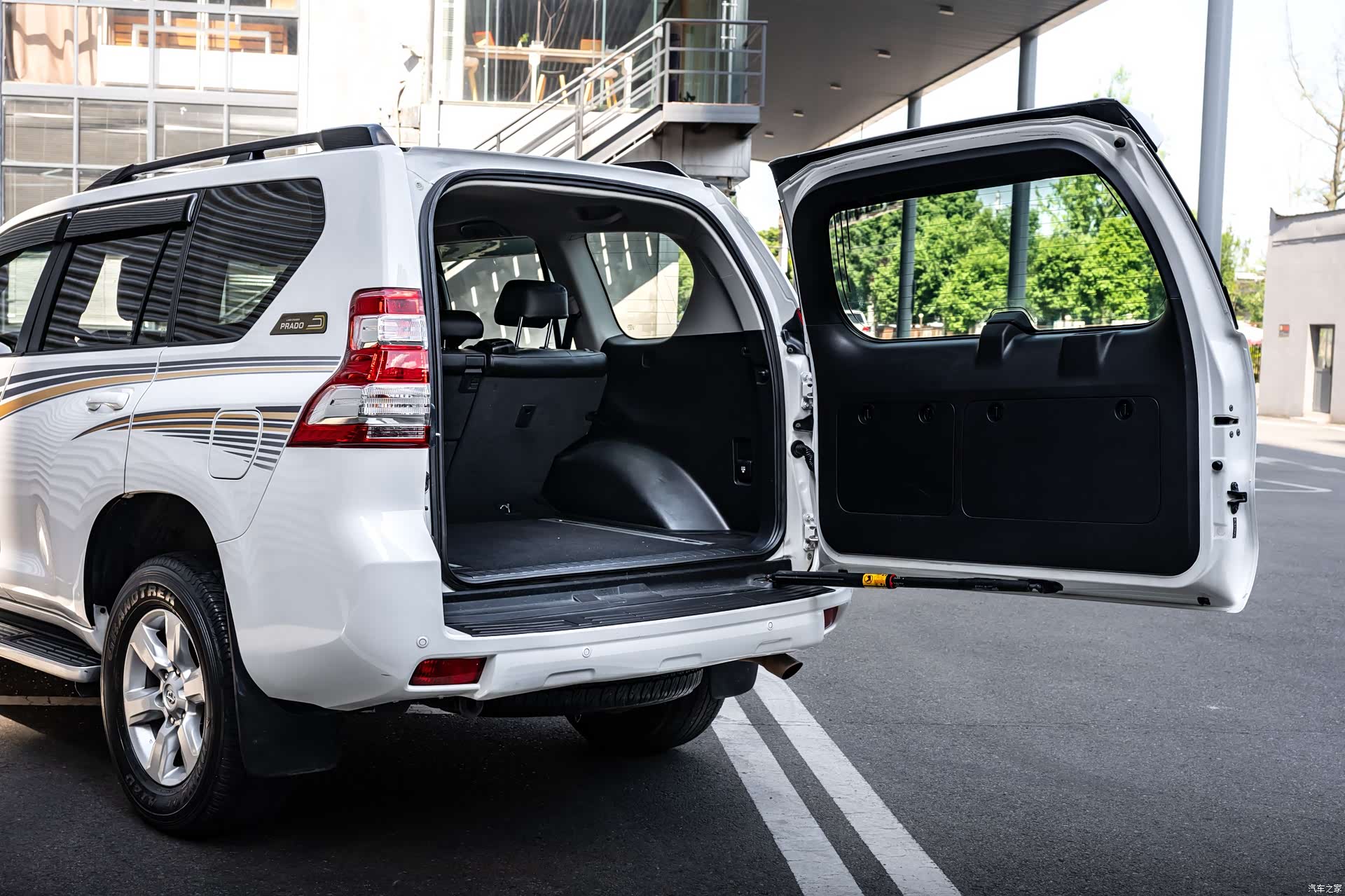 Toyota Prado, 2015 6