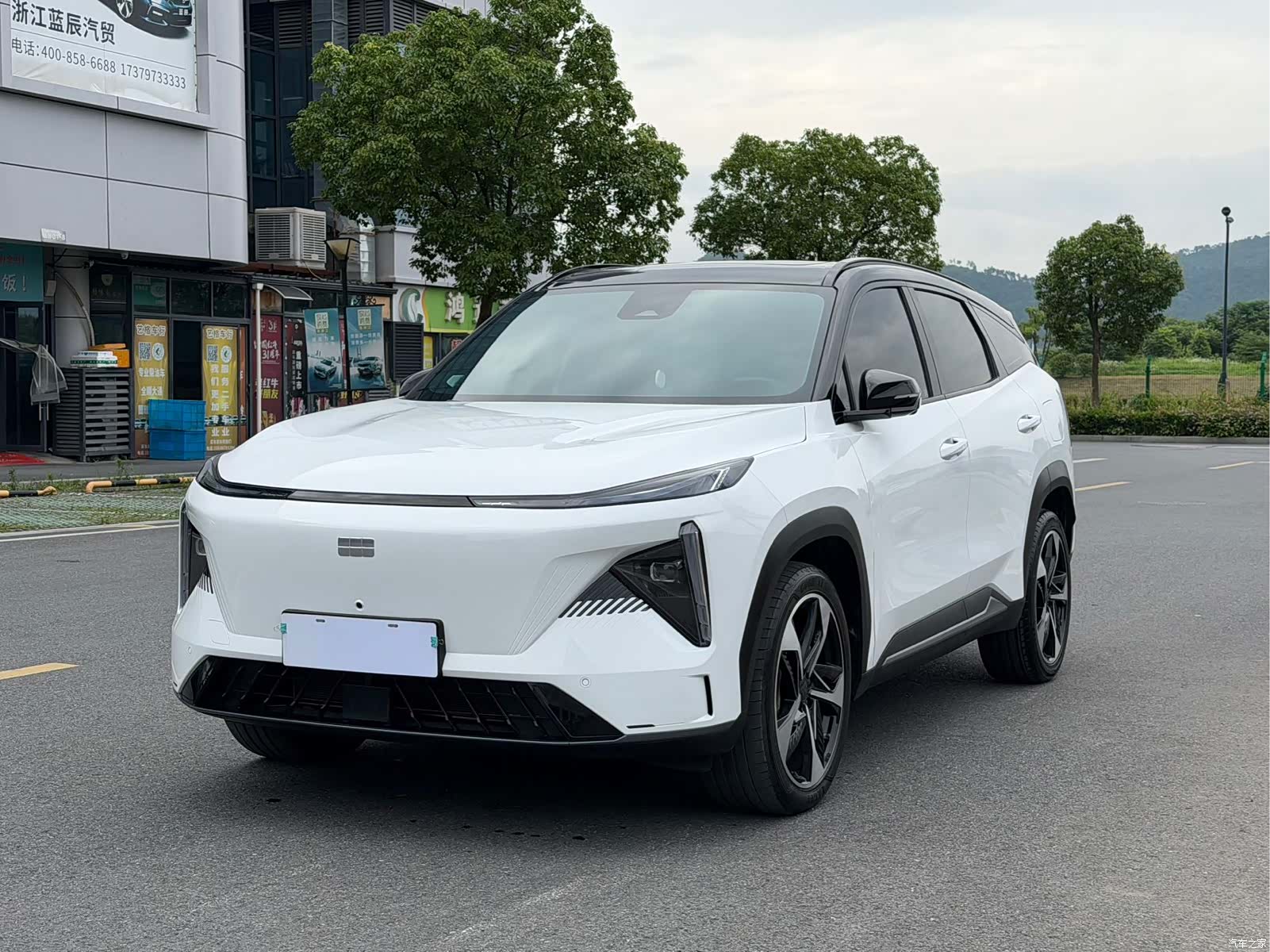 Geely Galaxy L7, 2023 1