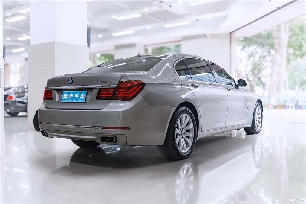 BMW 7 Series, 2013 4