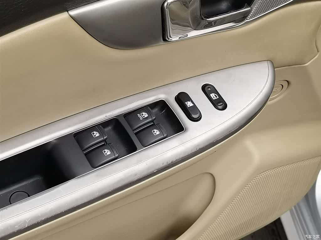 Buick 1.6LX-AT, 2013 9