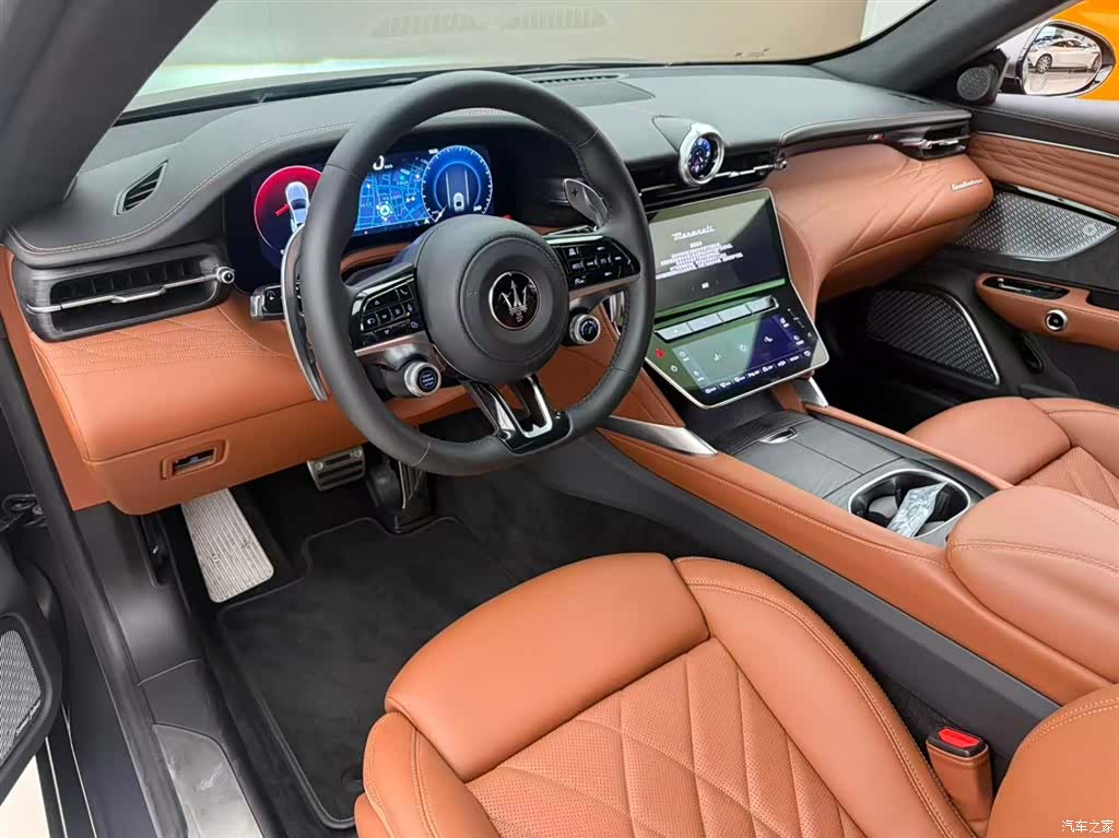 Maserati GranTurismo, 2024 4