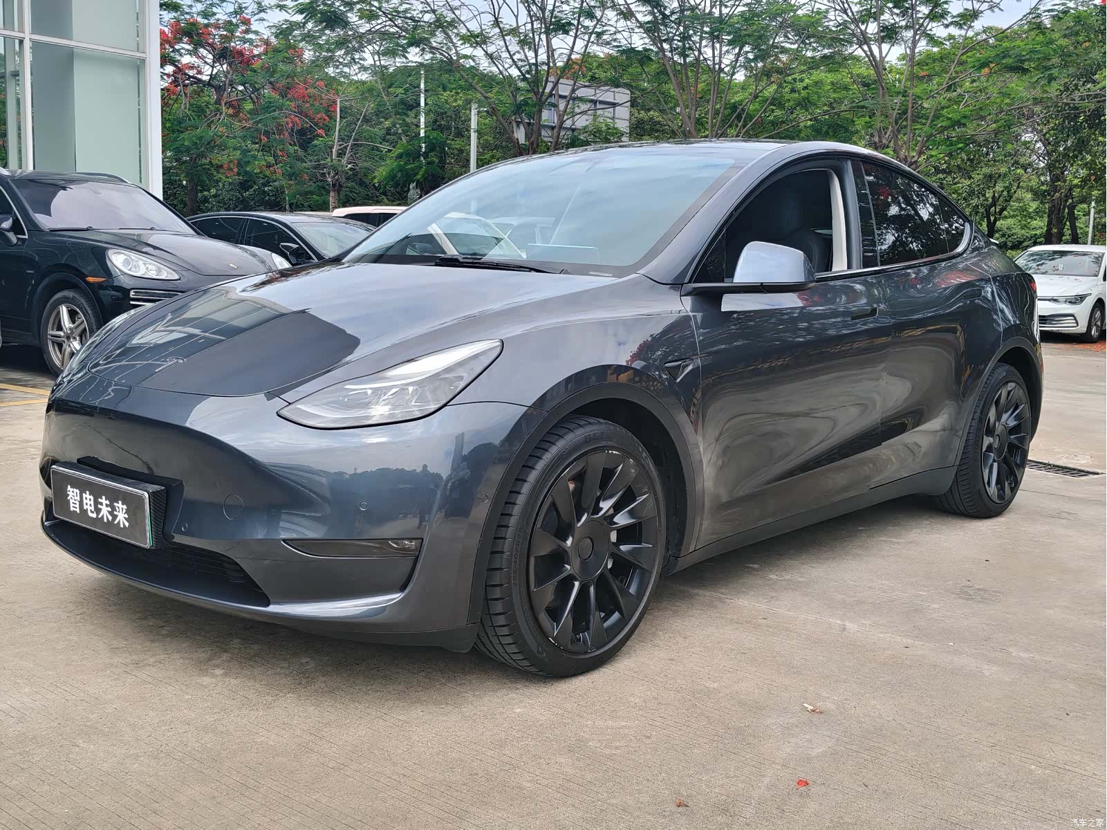 Tesla Model Y, 2021 1