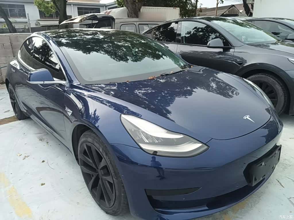 Tesla Model 3, 2020 4