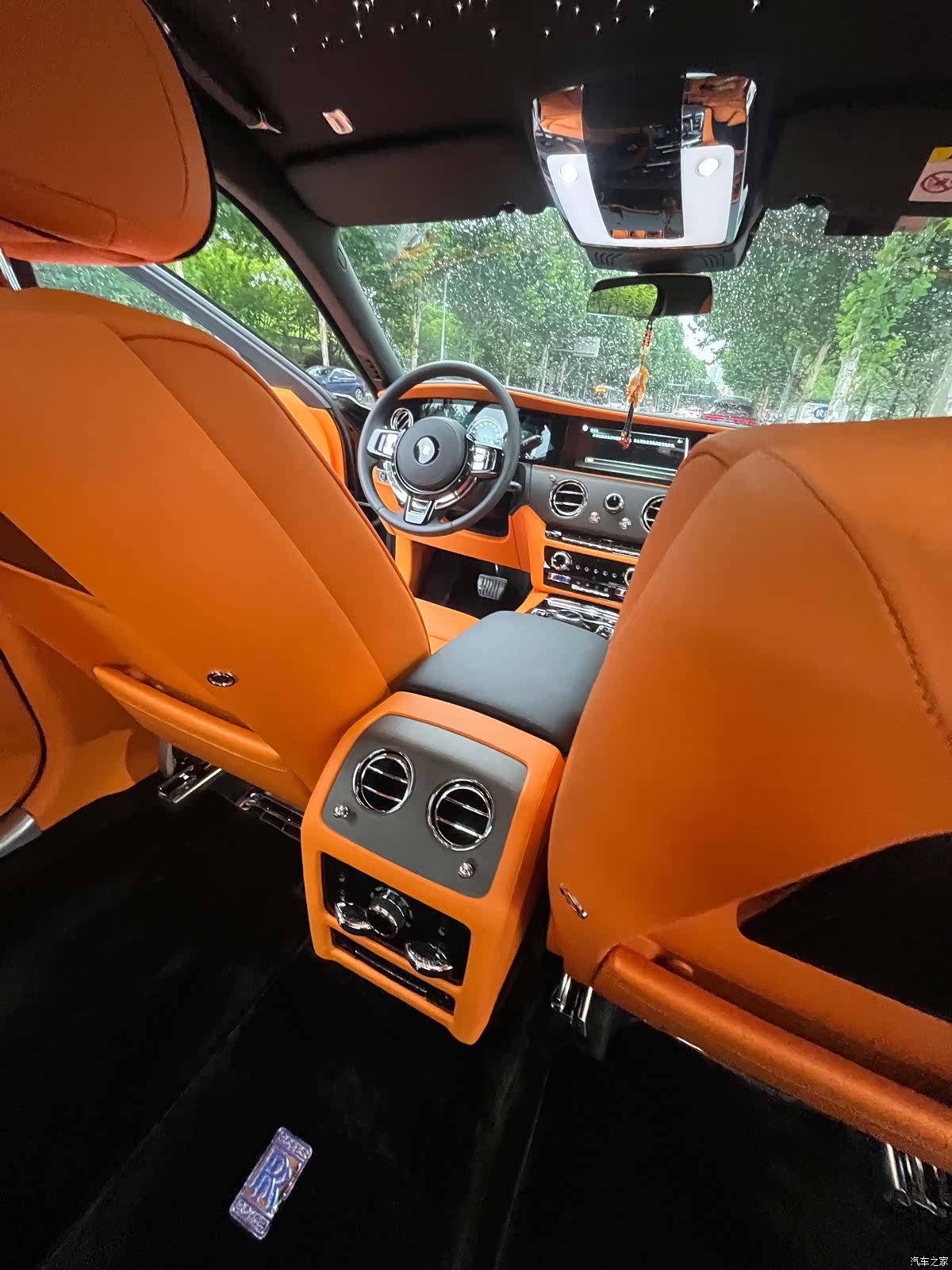 Rolls-Royce Ghost, 2024 11