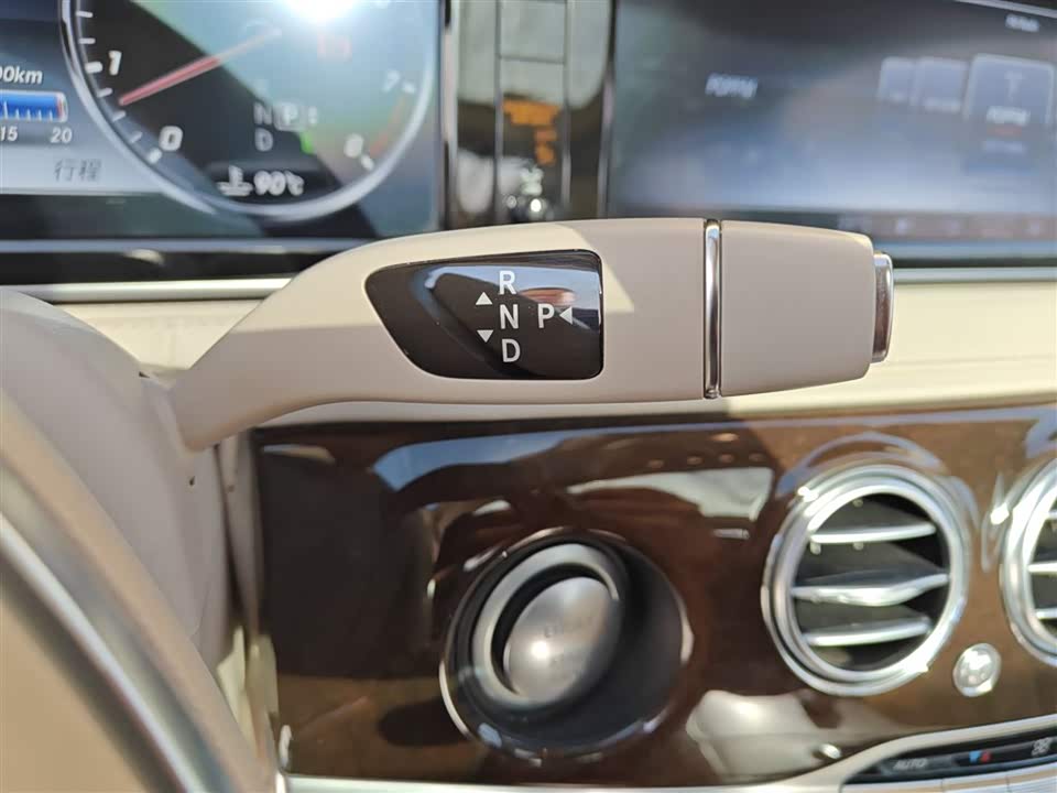 Mercedes-Benz Maybach S-class