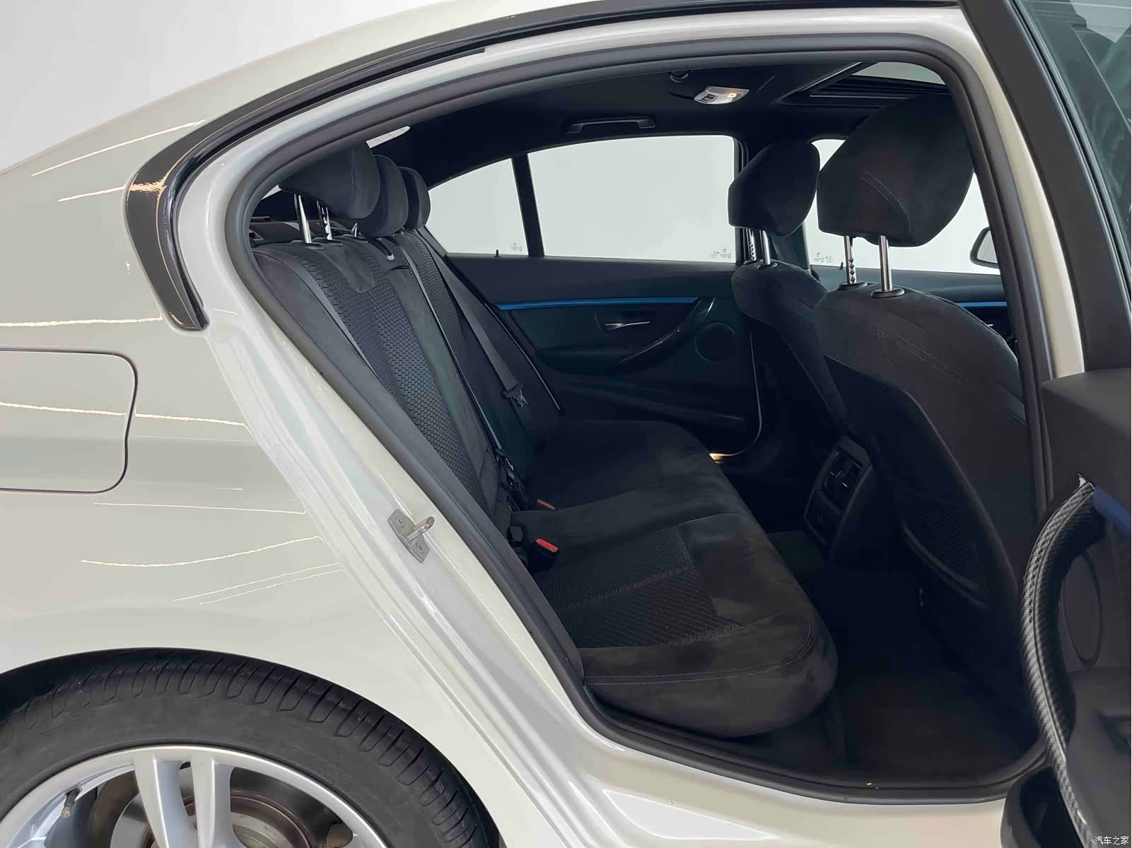 BMW 3 Series, 2018 11