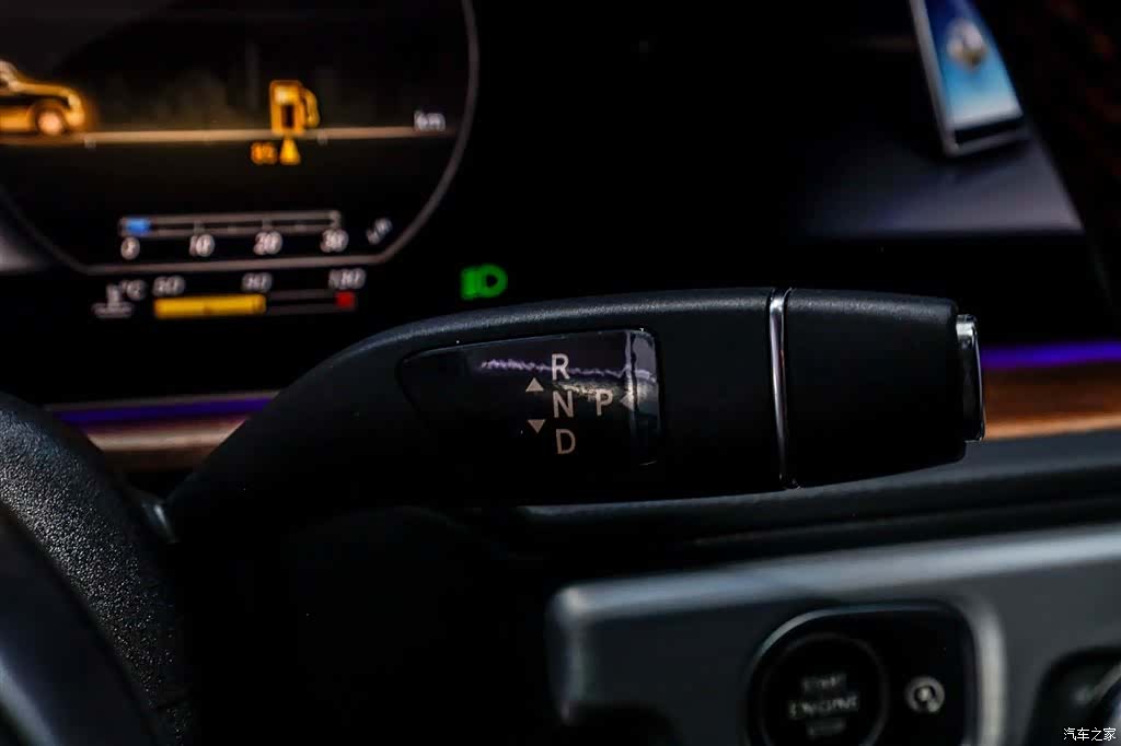 Mercedes-Benz G-Class, 2023 17