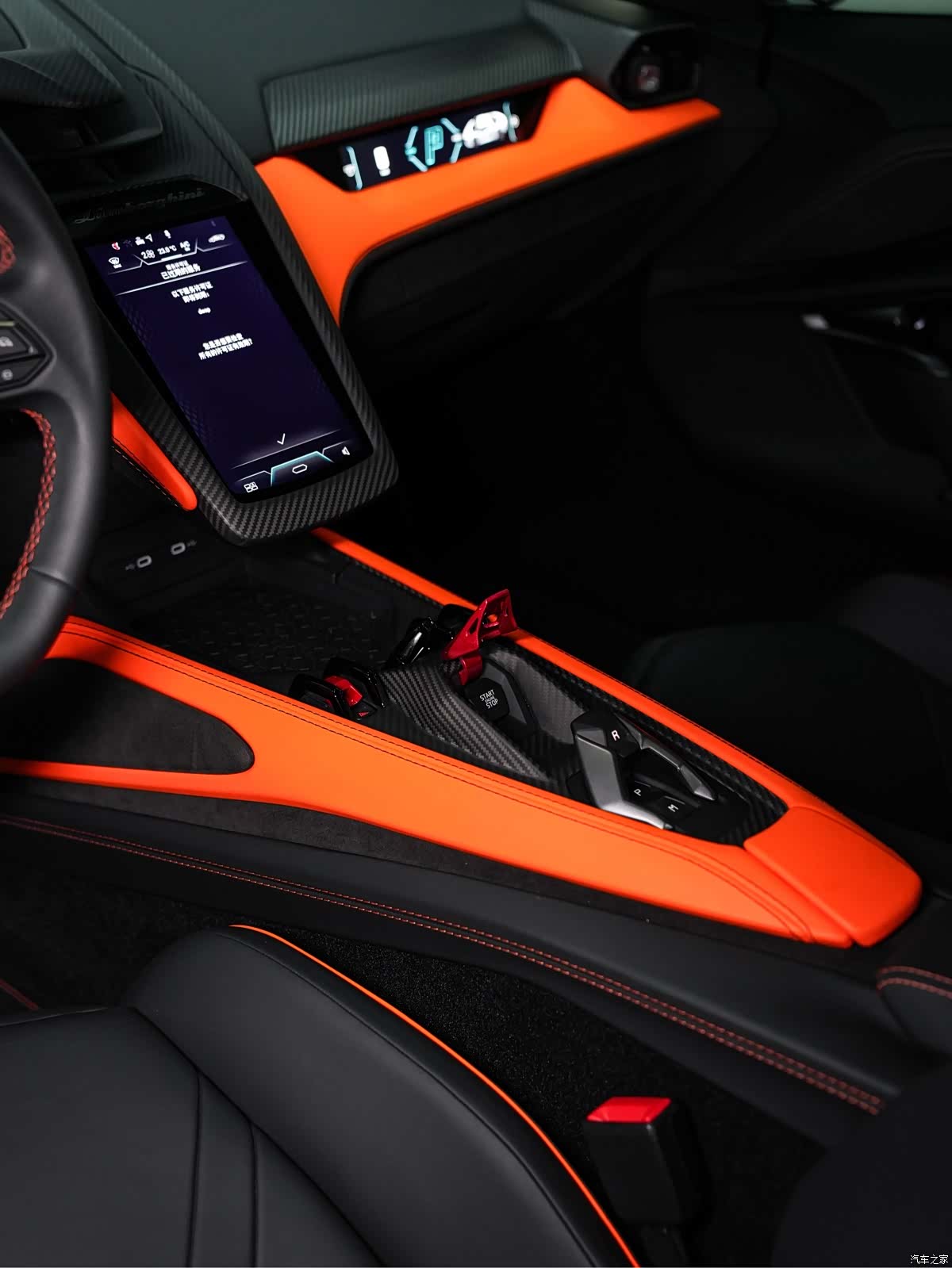Lamborghini Revuelto, 2025 19