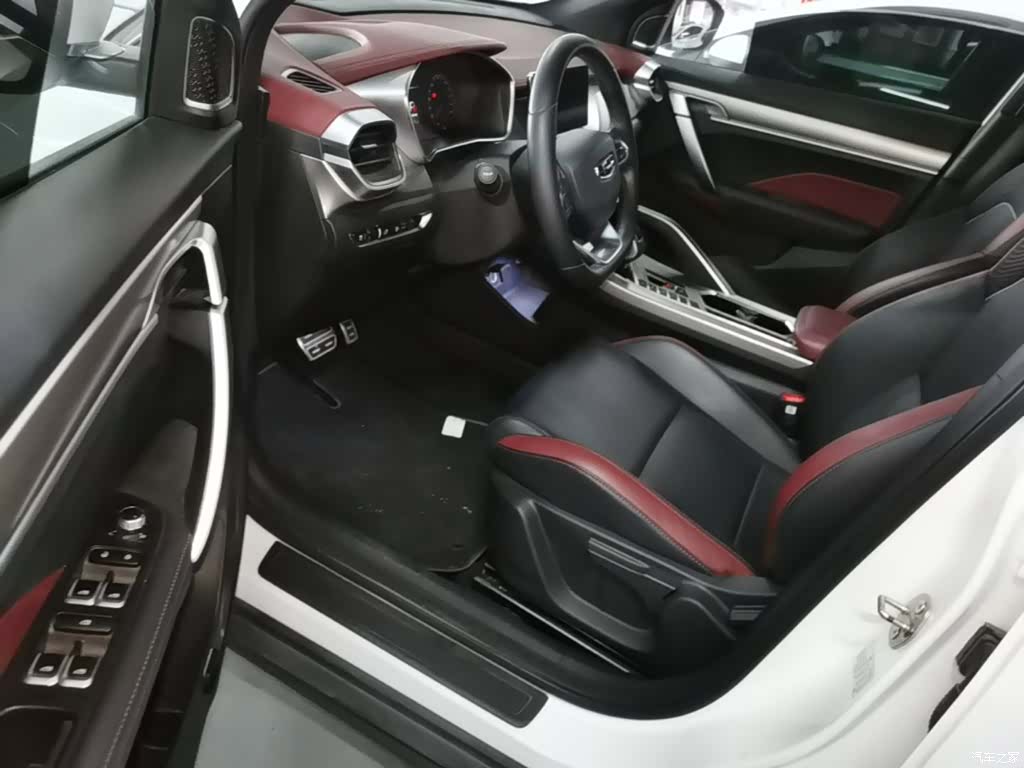 Geely Coolray, 2021 12