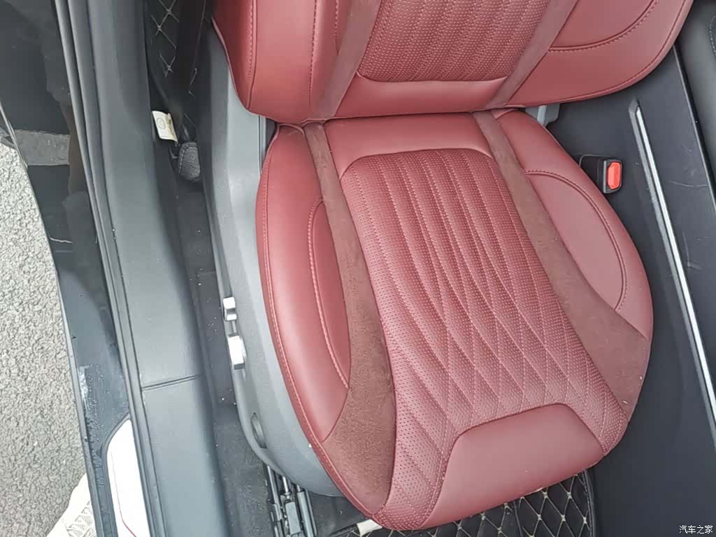 Hongqi HS5, 2024 25