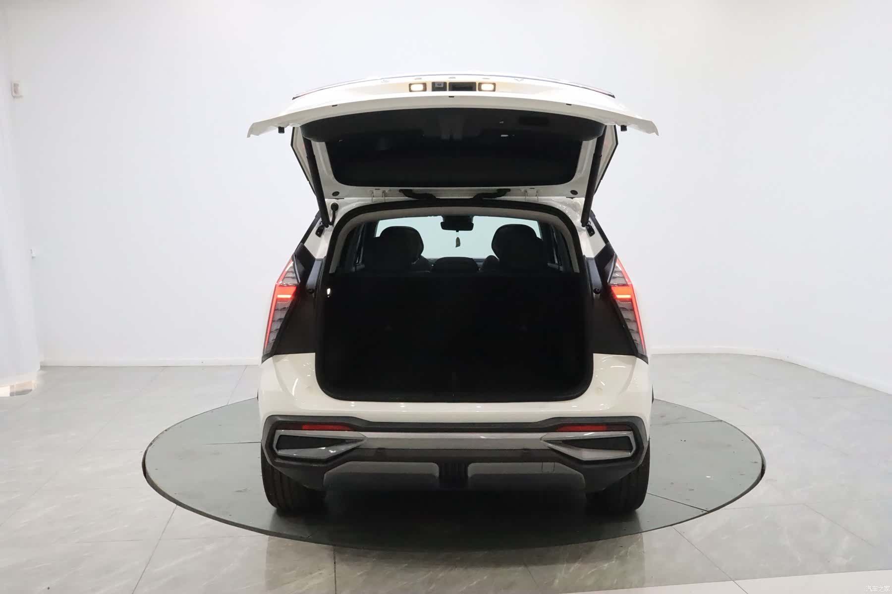 Geely Boyue, 2024 22