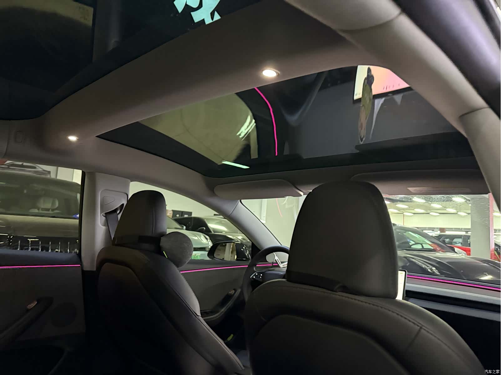 Tesla Model 3, 2025 13