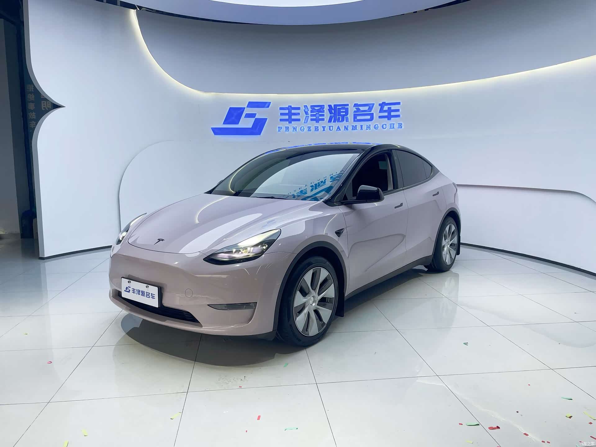 Tesla Model Y, 2022 1