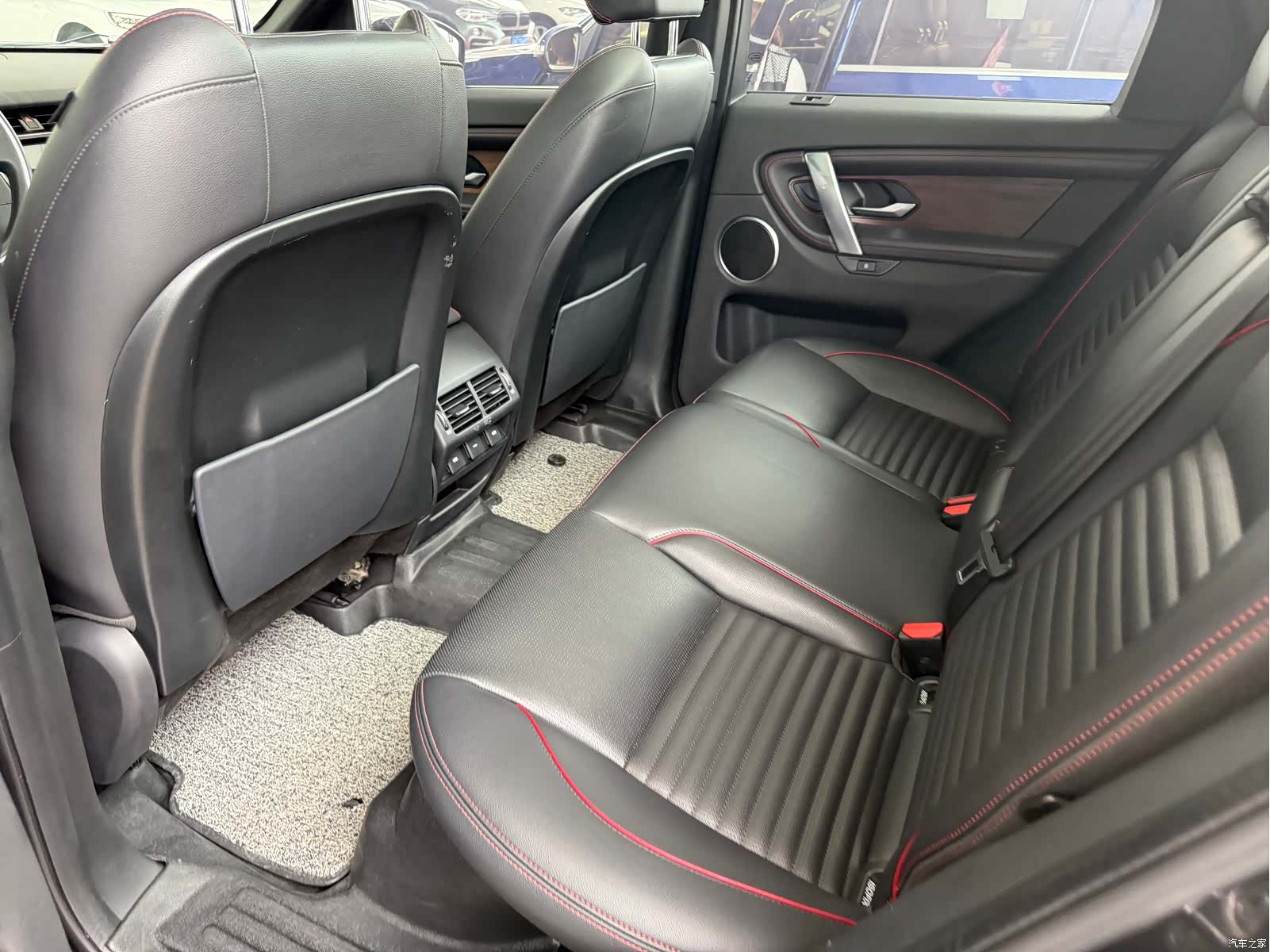Land Rover Discovery, 2020 9