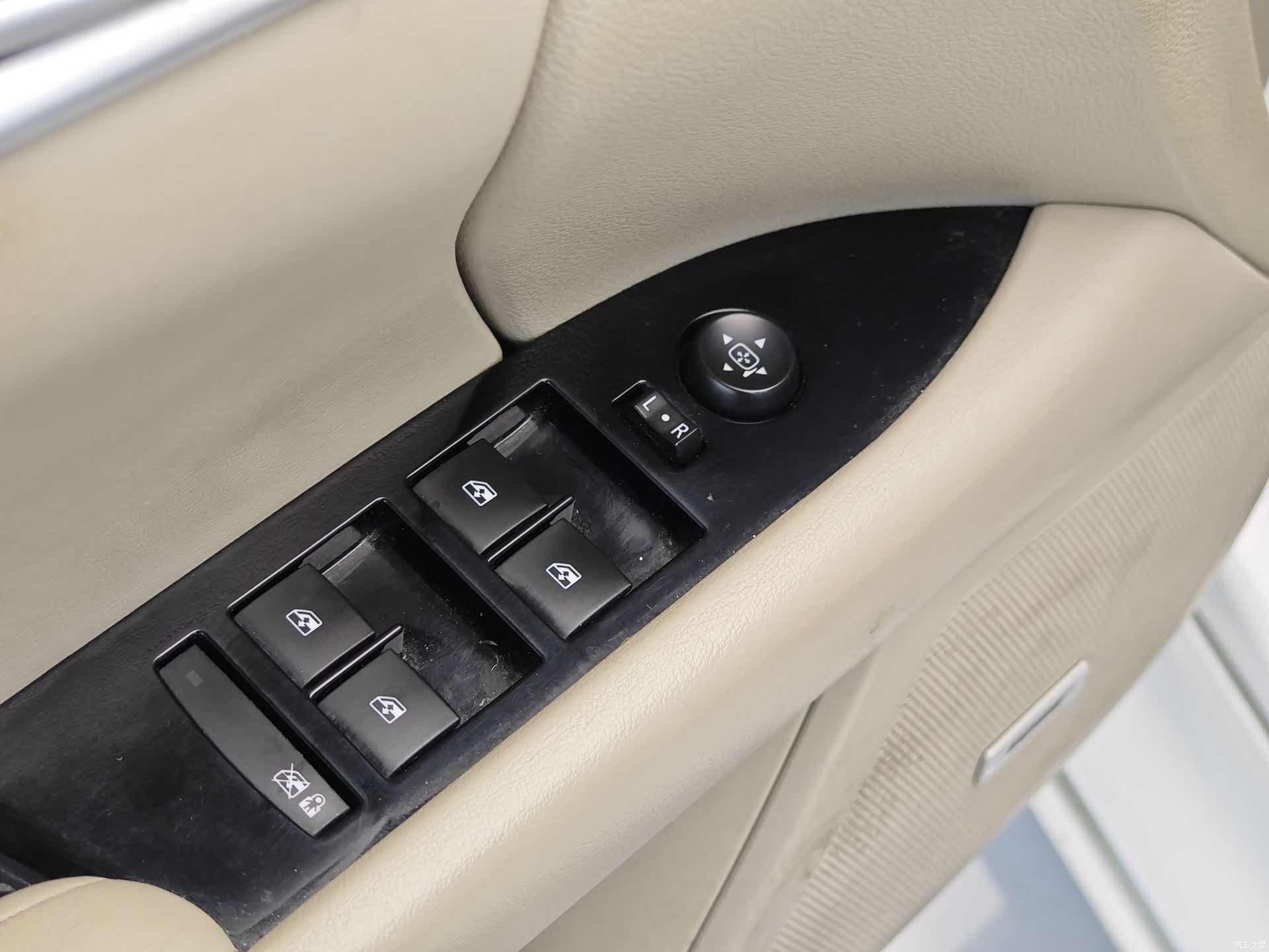 Cadillac XTS, 2016 10