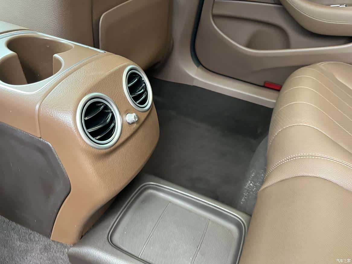 Mercedes-Benz E-Class, 2018 13