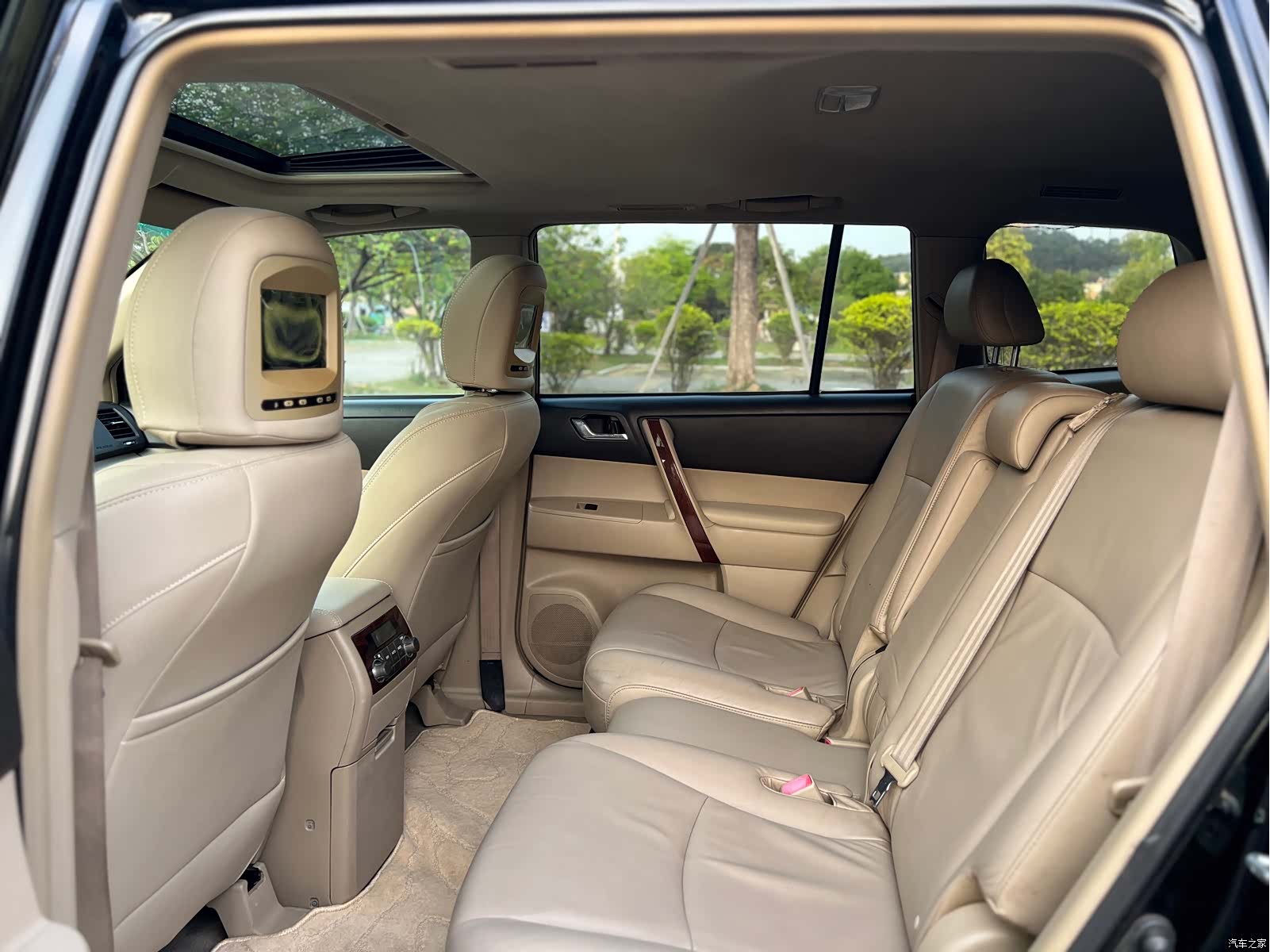 Toyota Highlander, 2011 10