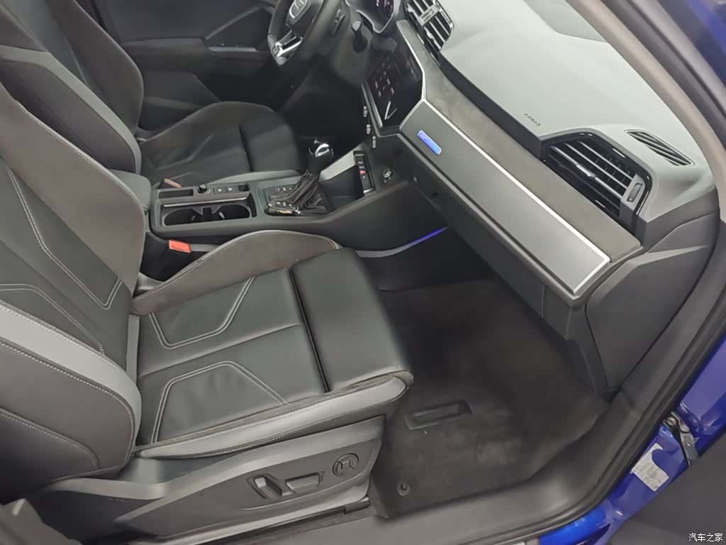 Audi Q3, 2021 25