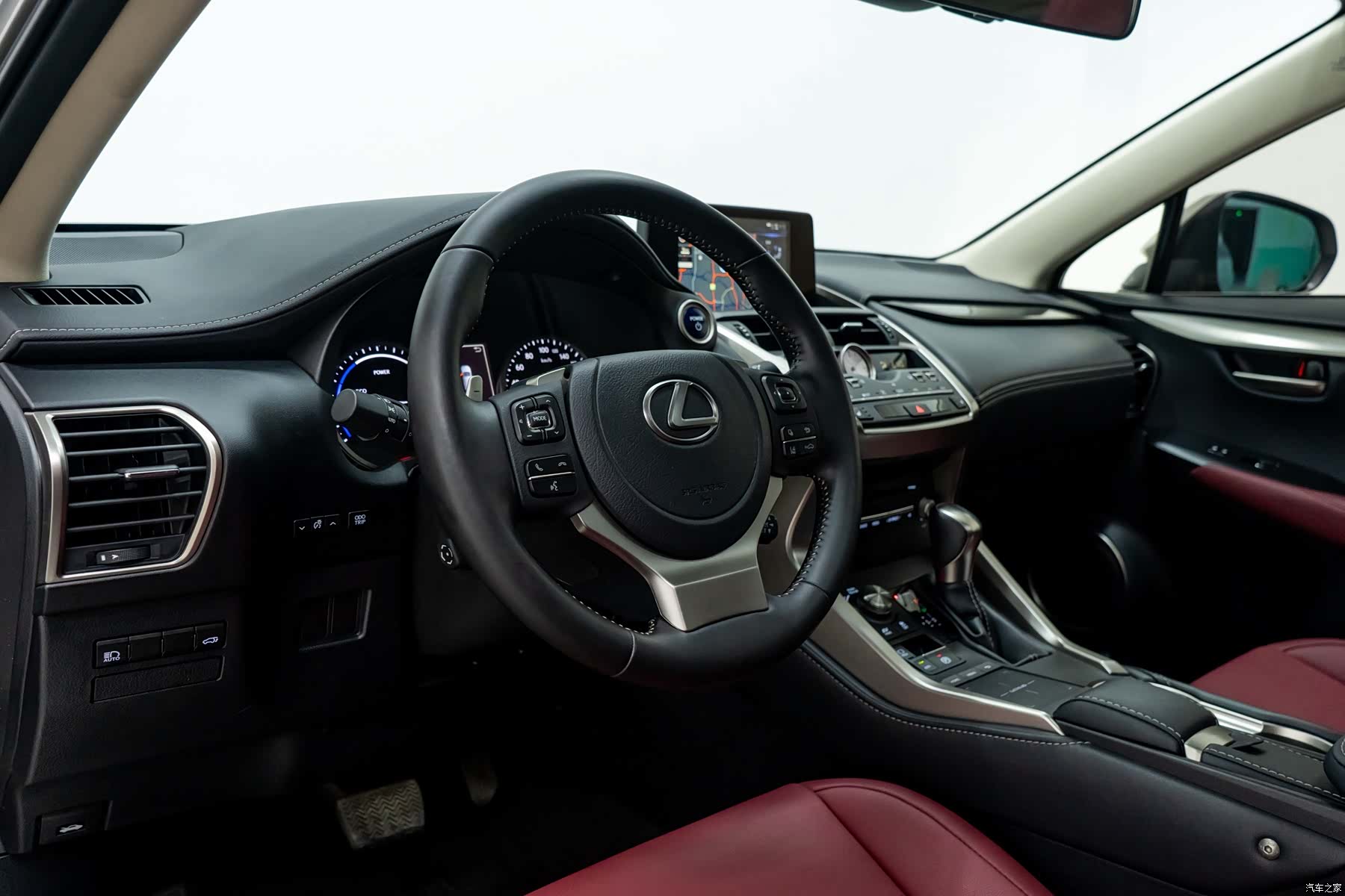 Lexus NX, 2021 9