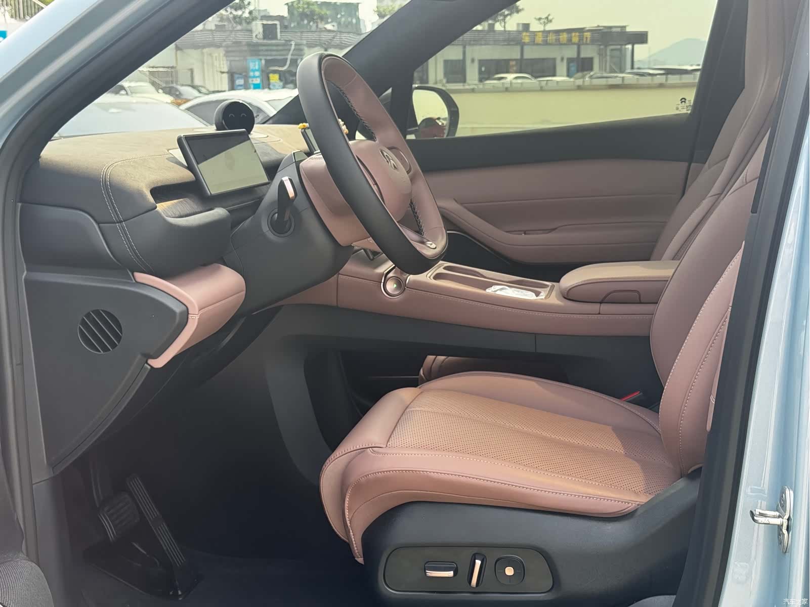 NIO EC6, 2023 7