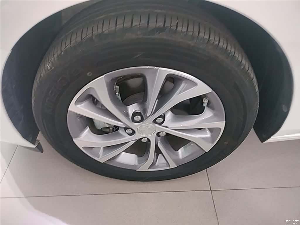Buick Verano, 2024 23