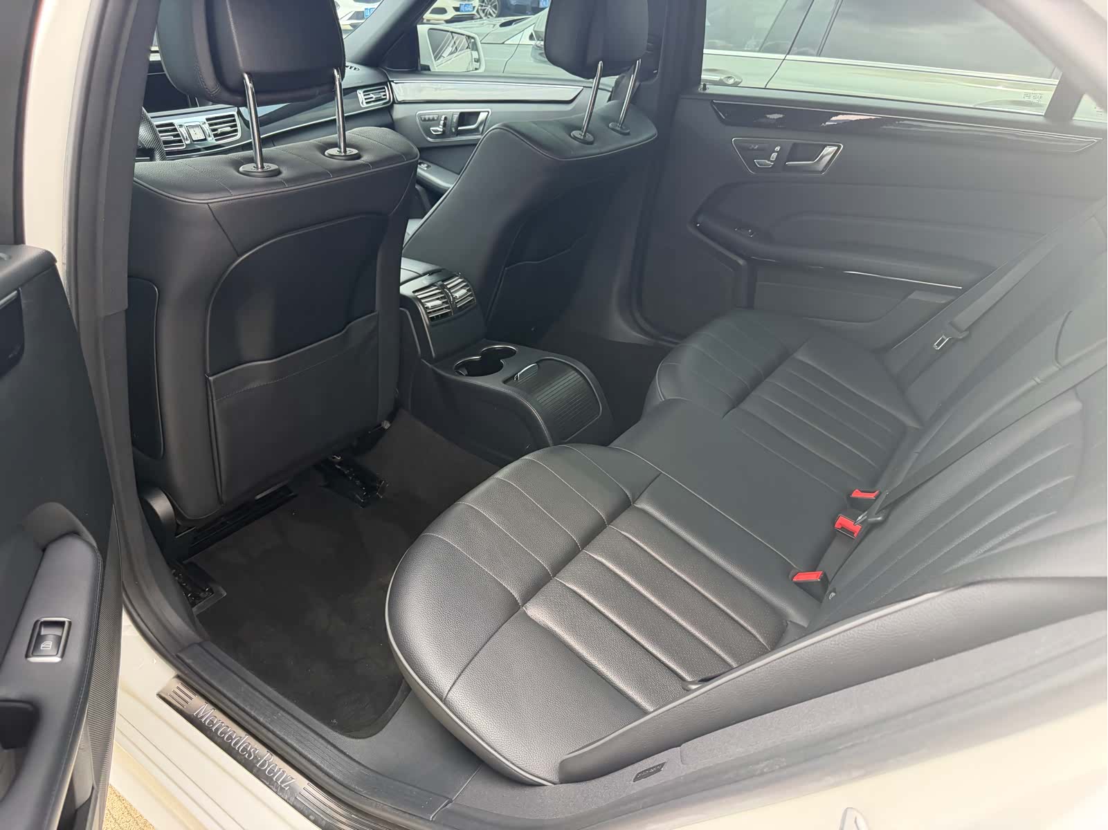 Mercedes-Benz E-Class, 2016 8