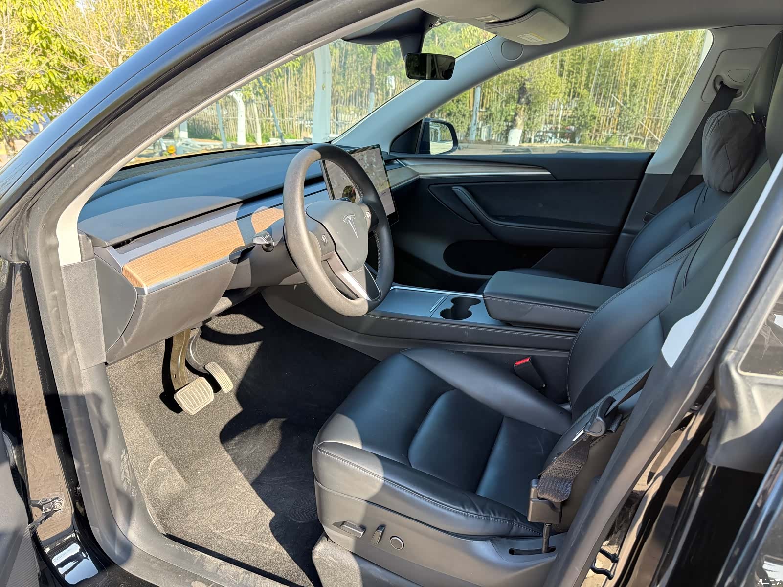 Tesla Model Y, 2021 4