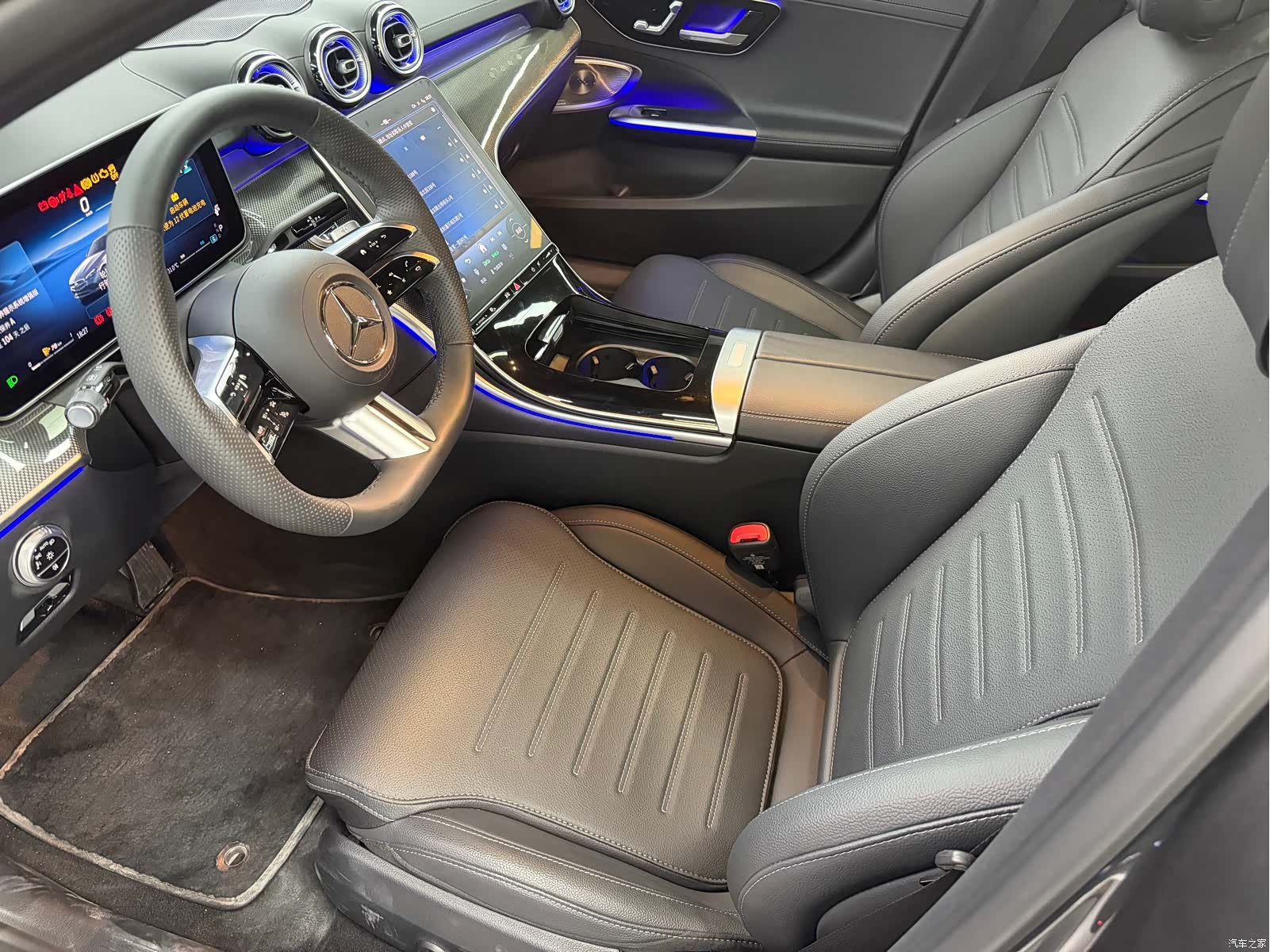 Mercedes-Benz C-Class, 2025 4