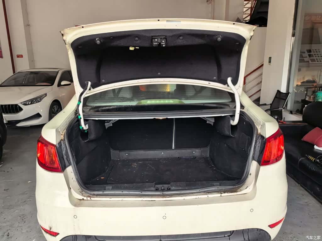 BAIC D50, 2016 19