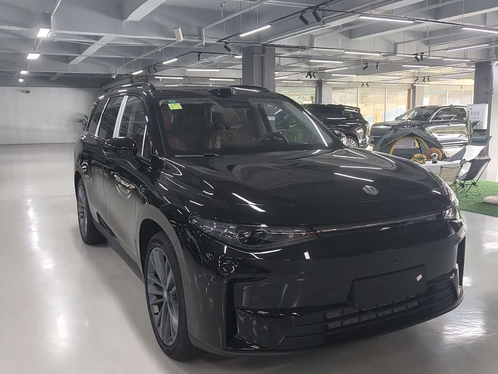 Leapmotor C16