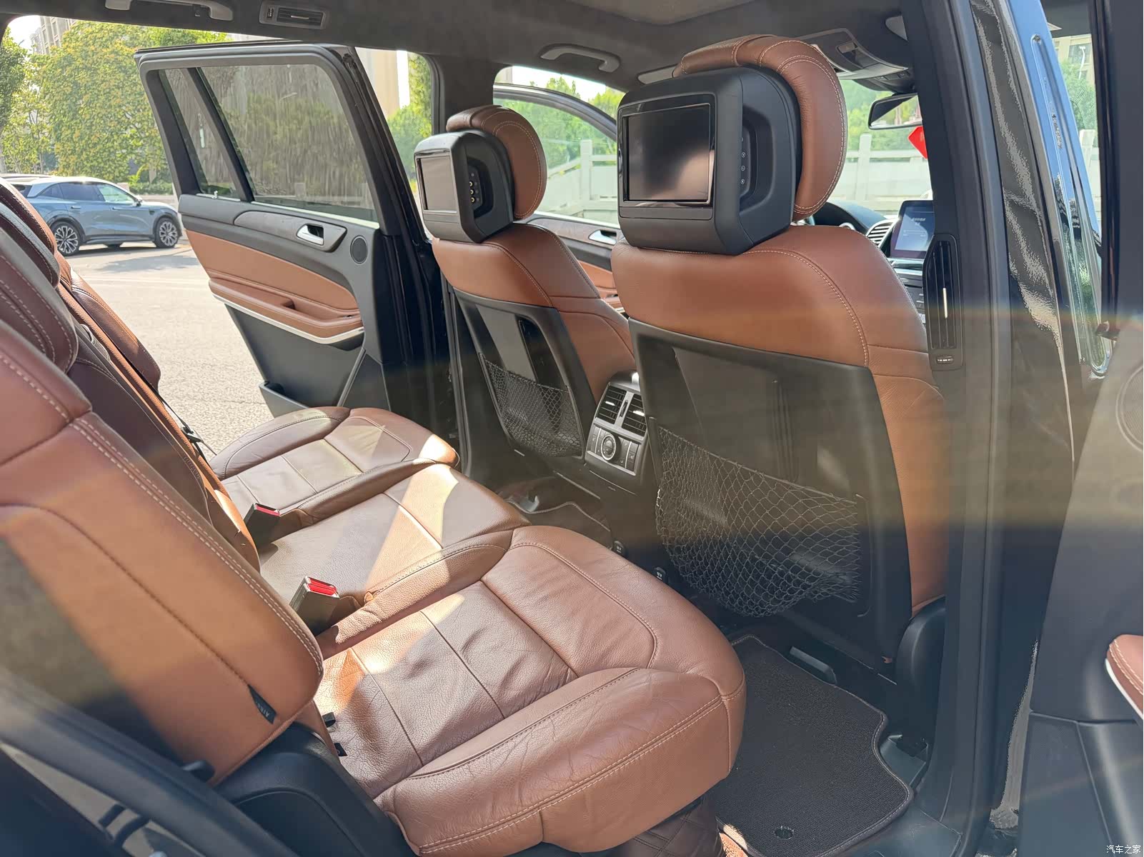 Mercedes-Benz GLS, 2016 10