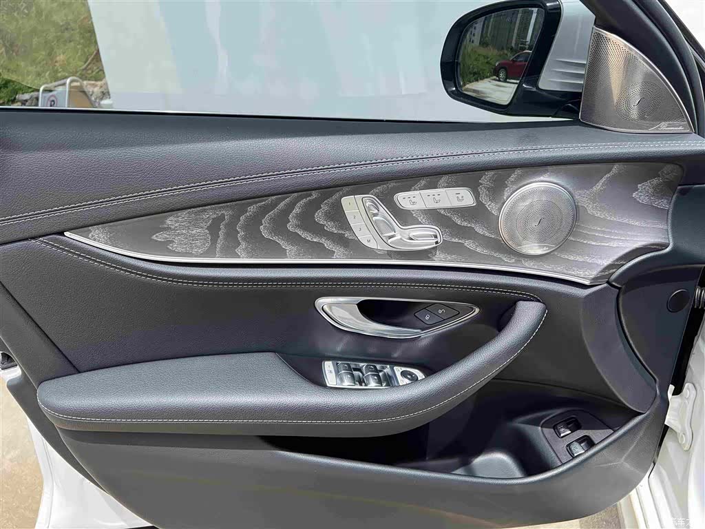 Mercedes-Benz E-Class, 2021 11