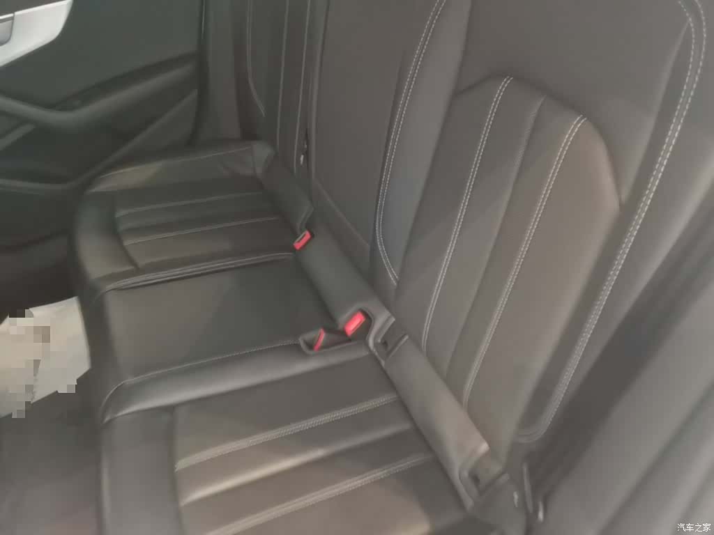 Audi A4L, 2024 17