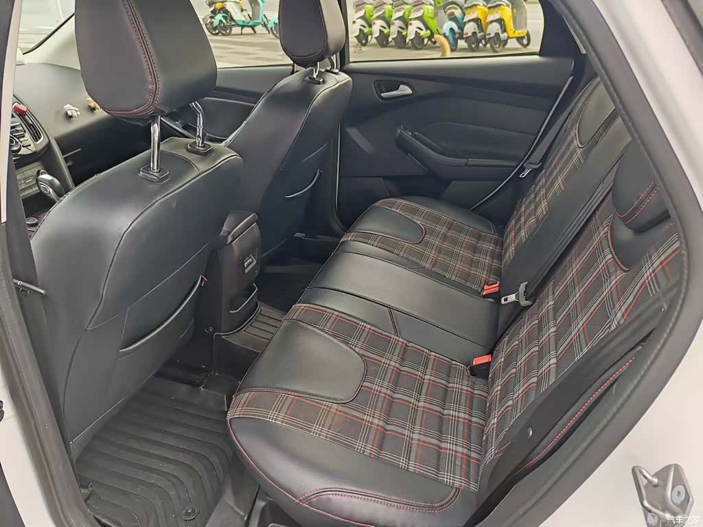Ford Focus, 2018 17