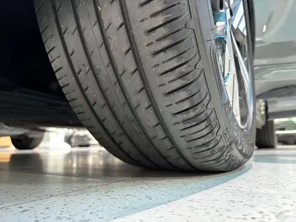 Geely Galaxy Galaxy E5