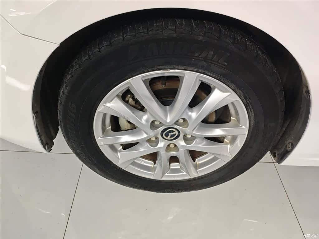 Mazda Mazda3, 2019 23