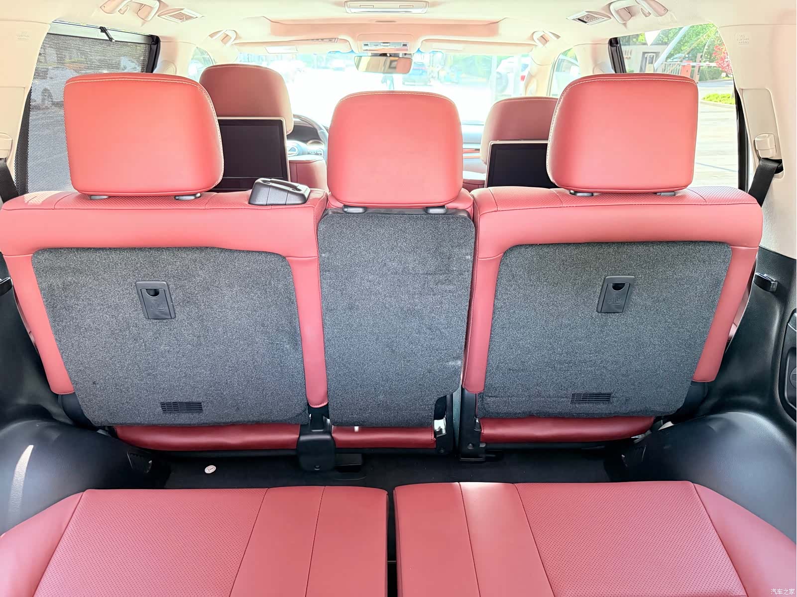 Lexus LX, 2019 14