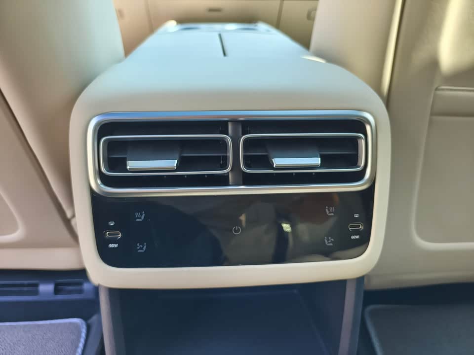 Li Auto Ideal L6