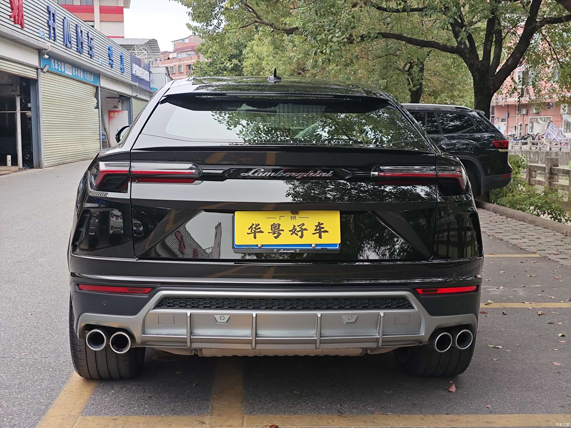 Lamborghini Urus, 2022 3