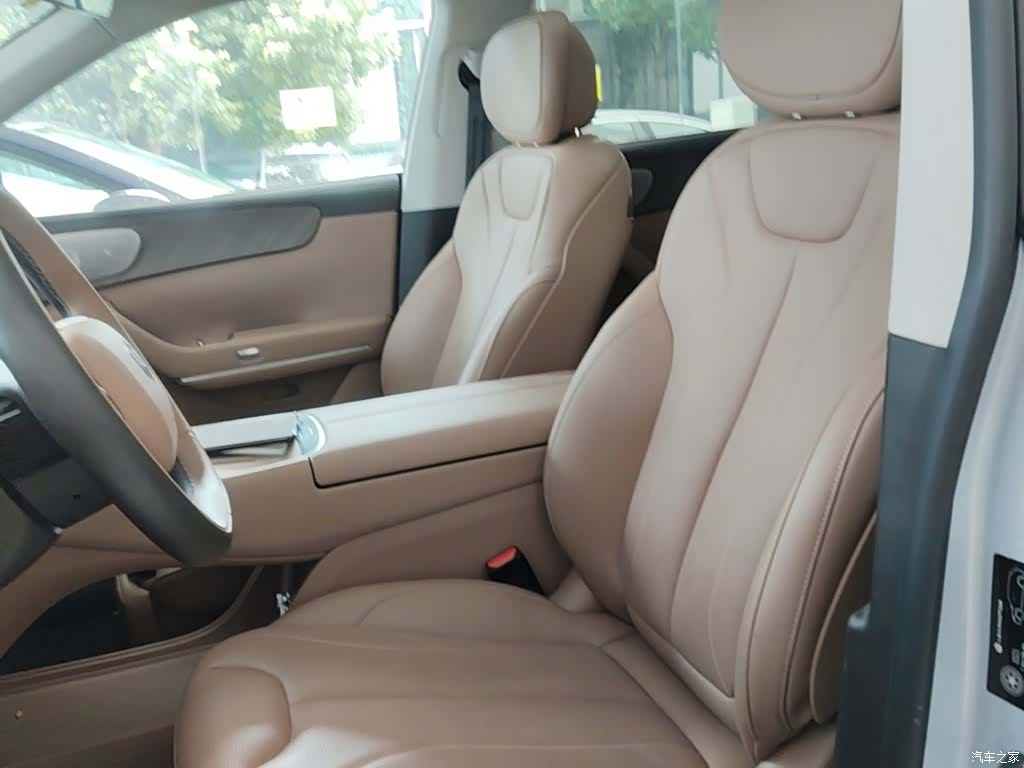 Leapmotor C11, 2025 15