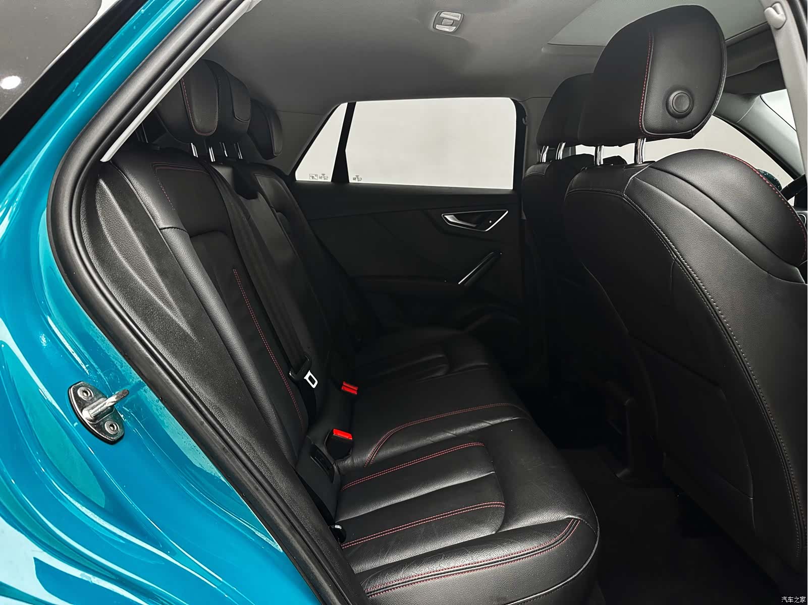 Audi Q2L, 2022 14